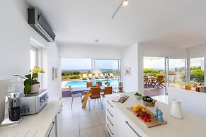 Protaras Seafront Villa Alia