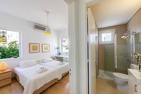 Protaras Seafront Villa Alia