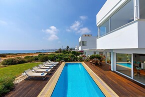 Protaras Seafront Villa Alia