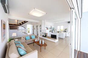 Protaras Seafront Villa Alia