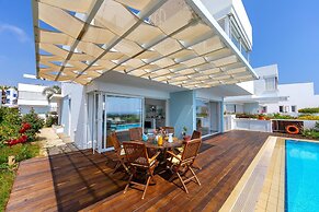 Protaras Seafront Villa Alia