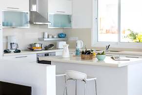 Protaras Seafront Villa Alia