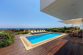 Protaras Seafront Villa Alia