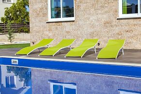 Protaras Villa Hollywood