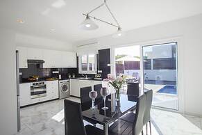 Protaras Villa Hollywood