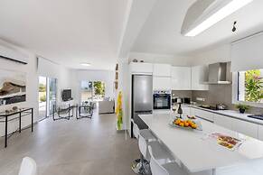 Protaras Nisia Seaside Villa