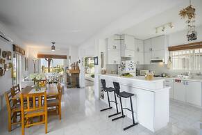 Protaras Nisia Seaside Villa