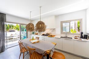 Protaras Rose By The Sea Villa