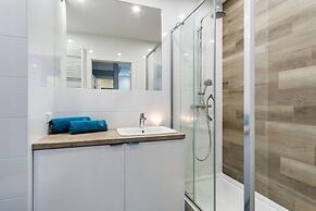 Sunny Apartment Near the sea