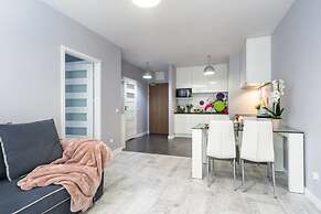 Cosy one Bedroom Apartment Near the sea