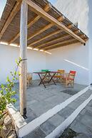 An Amazing Stone Villa-a in Serifos w Shared Pool