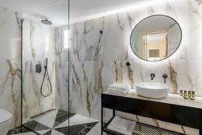 Your 4 Bdrm Dream House w Acropolis View Jacuzzi