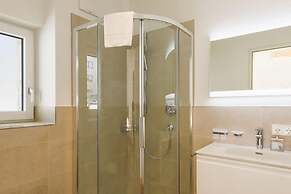 Aurora Mountain Chalet