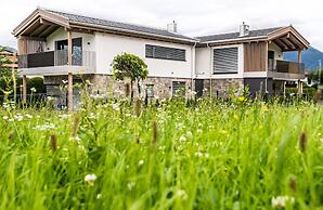 Aurora Mountain Chalet