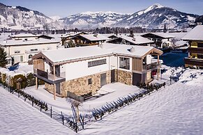 Aurora Mountain Chalet