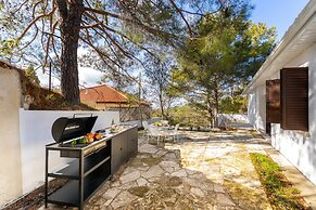 Platres Forty Pine Trees Cottage