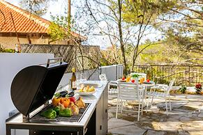 Platres Forty Pine Trees Cottage