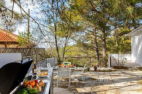 Platres Forty Pine Trees Cottage