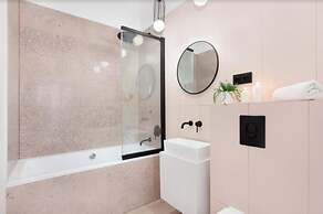 Modern Apartment in the Heart of the Old Town