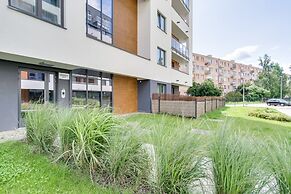 Bright and Sunny 4 Rooms Apartment