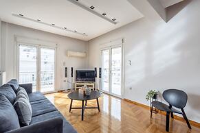 A Luxury Comfortable 2bdrm Apt in Athens