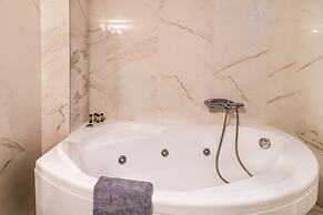 A Luxury Comfortable 2bdrm Apt in Athens