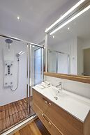 Luxury 4 Bdrm Villa With Pvt Pool on the Beach