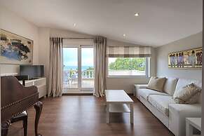 Luxury 4 Bdrm Villa With Pvt Pool on the Beach