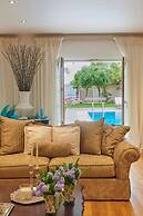 Luxury 4 Bdrm Villa With Pvt Pool on the Beach