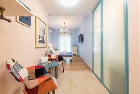 Thissio Cocoon For Two