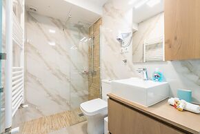 Thissio Cocoon For Two