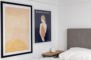 On Air Top Designed Gem