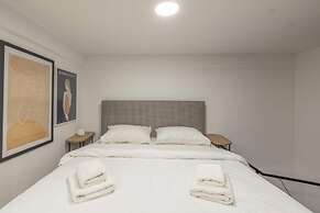 On Air Top Designed Gem