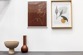 On Air Top Designed Gem