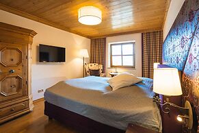 Chalet Crown of the Alps