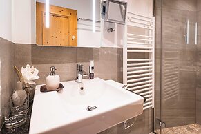 Chalet Crown of the Alps