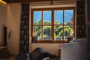 Chalet Crown of the Alps