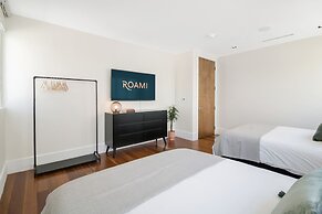 Roami at Collins Ave Penthouse