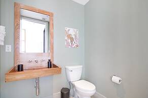 Roami at Collins Ave Penthouse