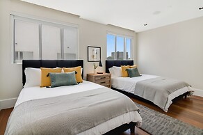 Roami at Collins Ave Penthouse