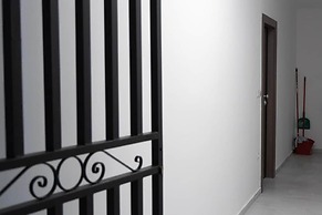 Hip And Fun in Athens Apt B