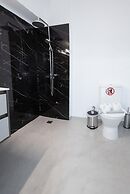 Hip And Fun in Athens Apt B