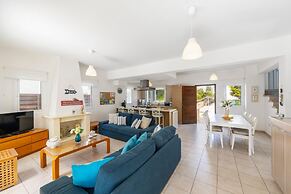 Protaras Villa Athamas Blue