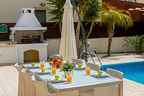 Protaras Villa Athamas Blue