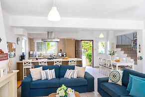 Protaras Villa Athamas Blue