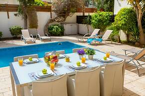 Protaras Villa Athamas Blue