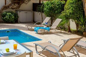 Protaras Villa Athamas Blue