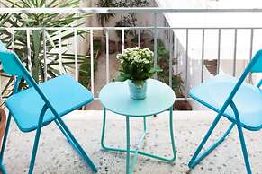 2 Bdrm apt for up to 6 Guests Next to Acropolis Museum