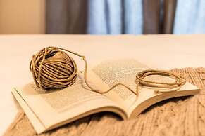 3 Bedroom apt in Athens With Acropolis View