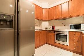 3 Bedroom apt in Athens With Acropolis View